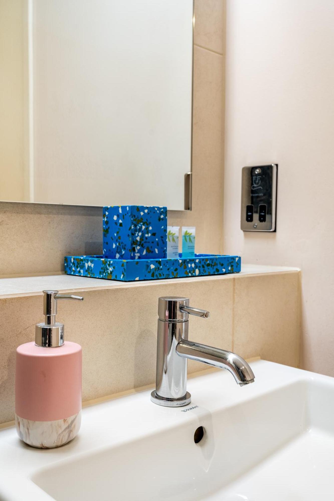 Luxury Apartment In Notting Hill By Portobello Market London Exterior foto